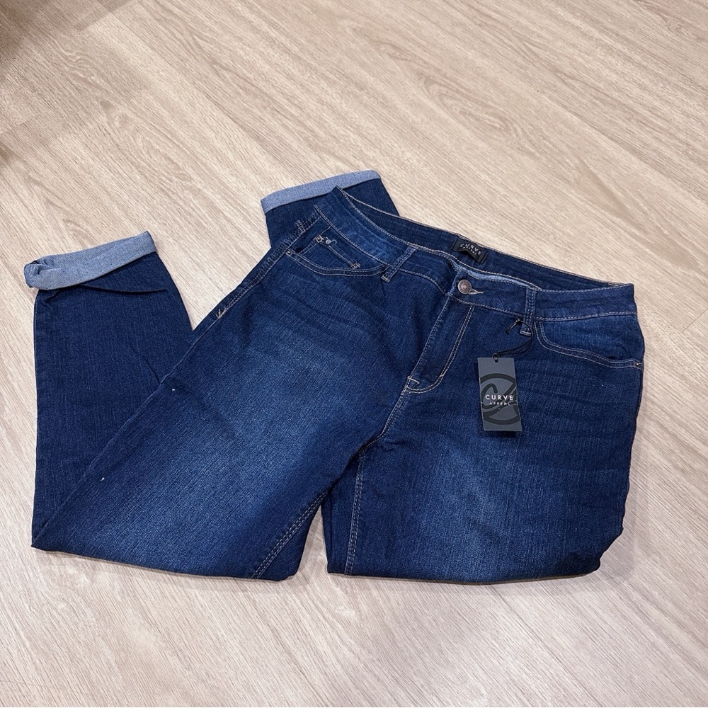 NWT Curve Appeal Sleek Blue Skinny Jeans with Subtle Distressing